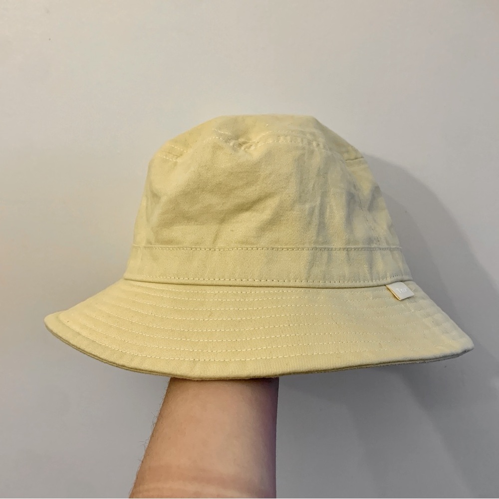 Artitzia Tna yellow bucket hat